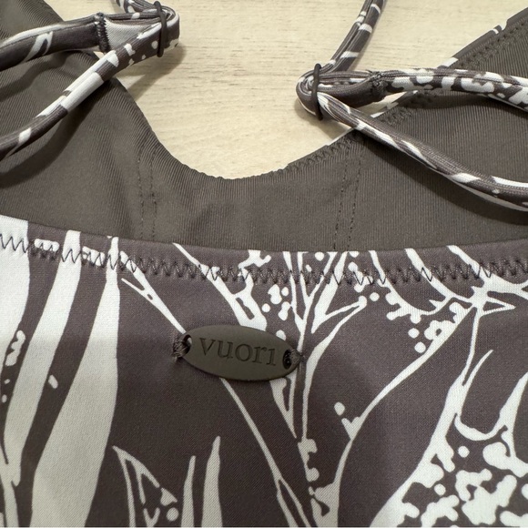 Vuori Heat Wave One Piece New Without Tag - Picture 4 of 4